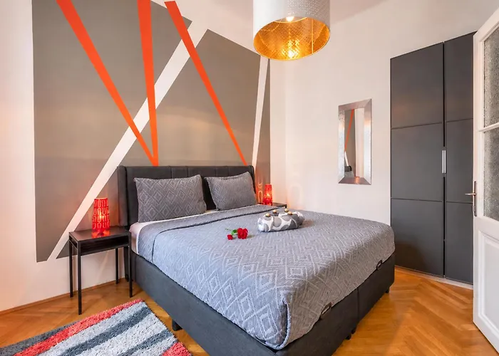 Spacious 2br For 6 Near Votivkirche & Metro U2 *