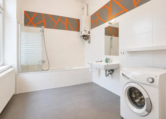 Apartamento Spacious 2br For 6 Near Votivkirche & Metro U2 *